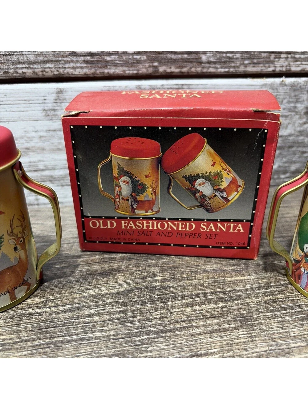 Christmas Old Fashioned Santa Mini Salt & Pepper Shakers Holiday Set New In Box